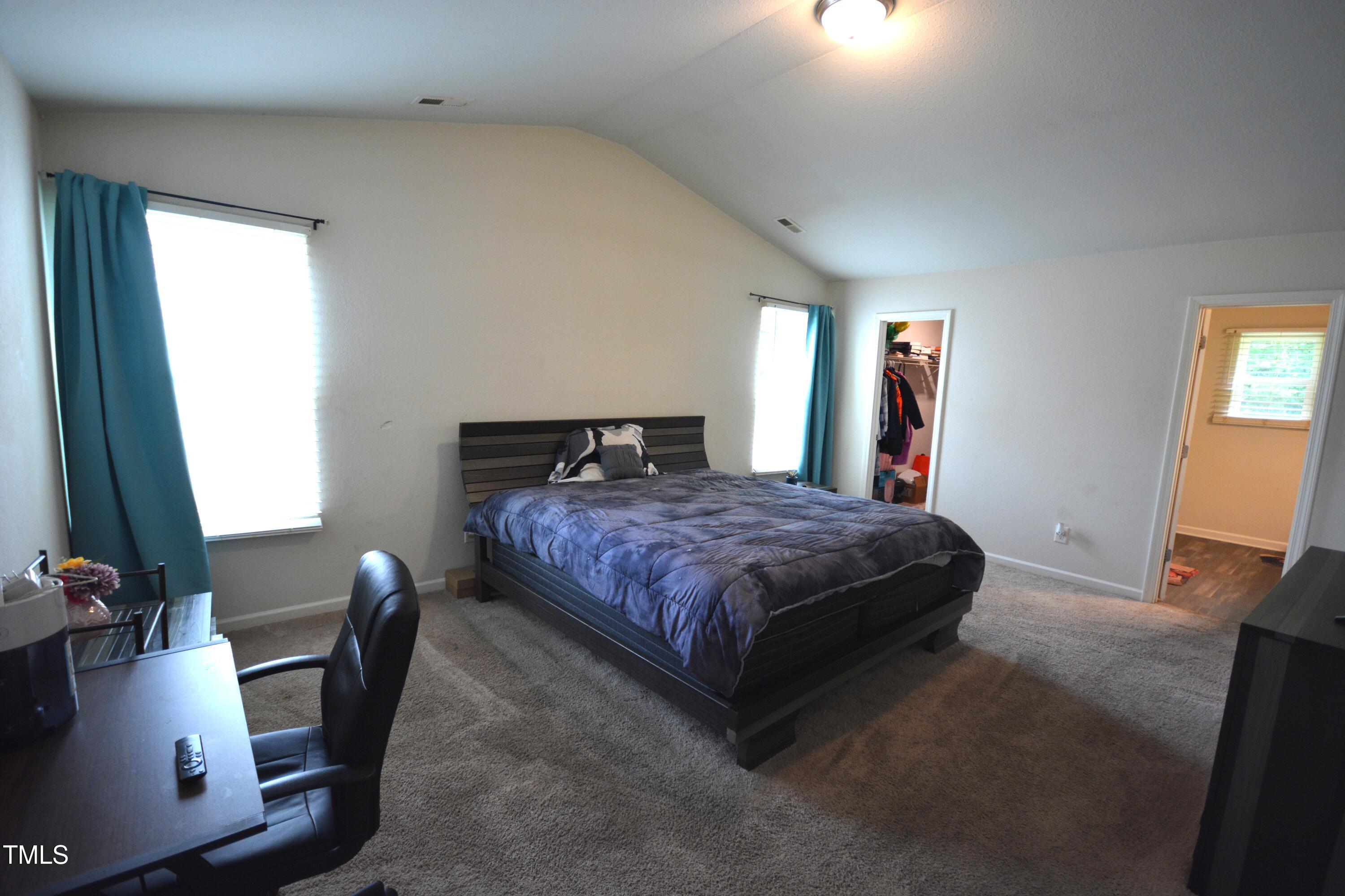 Photo #11