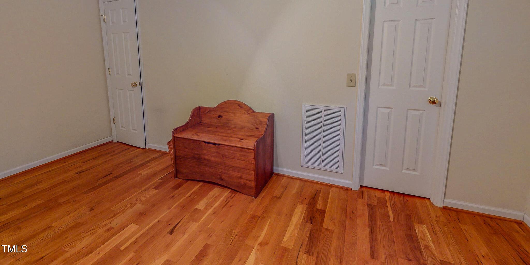 Photo #42