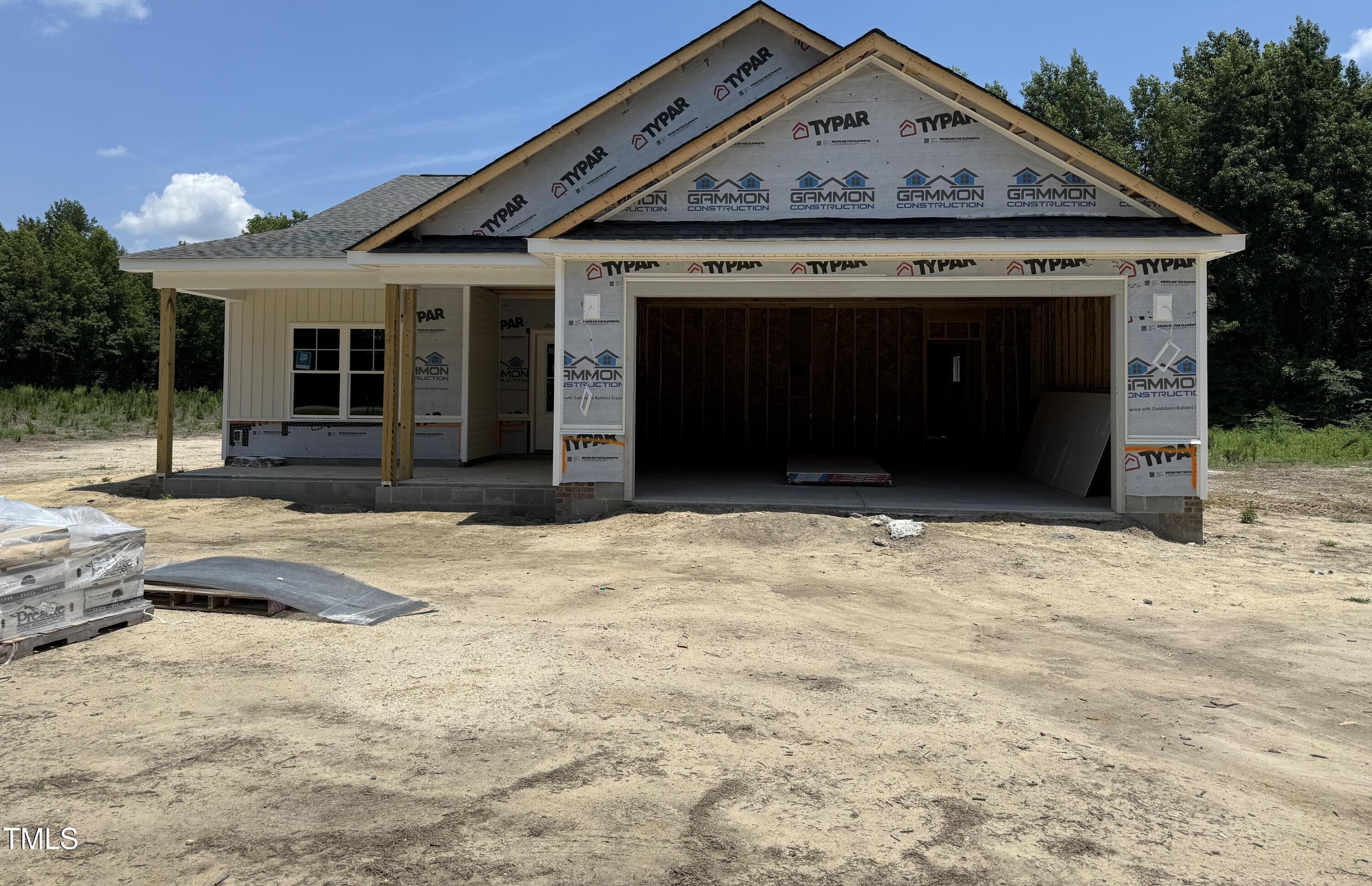Photo one of 4026 N Nc 581 Hwy Kenly NC 27542 | MLS 10104480