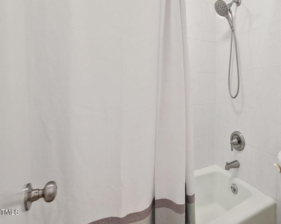 Photo #33