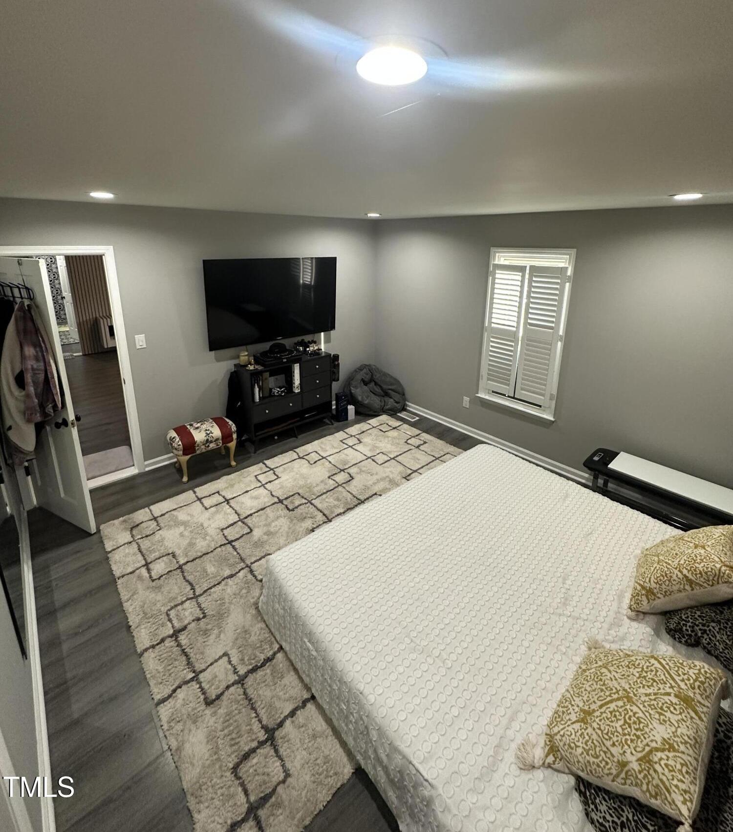 Photo #24