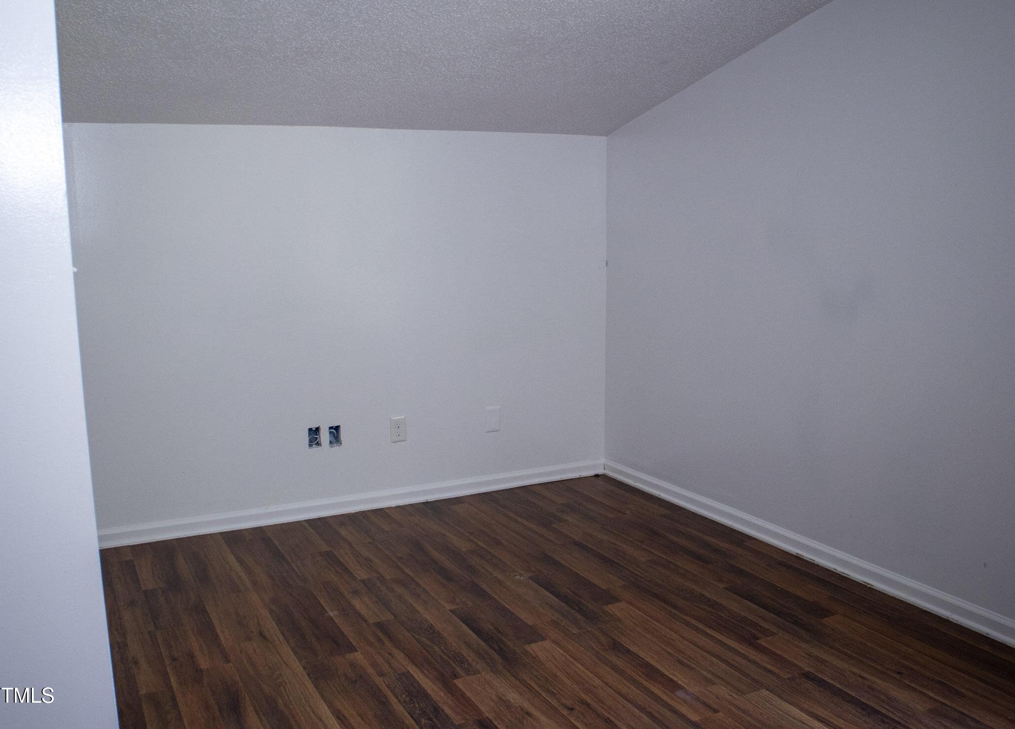 Photo #11