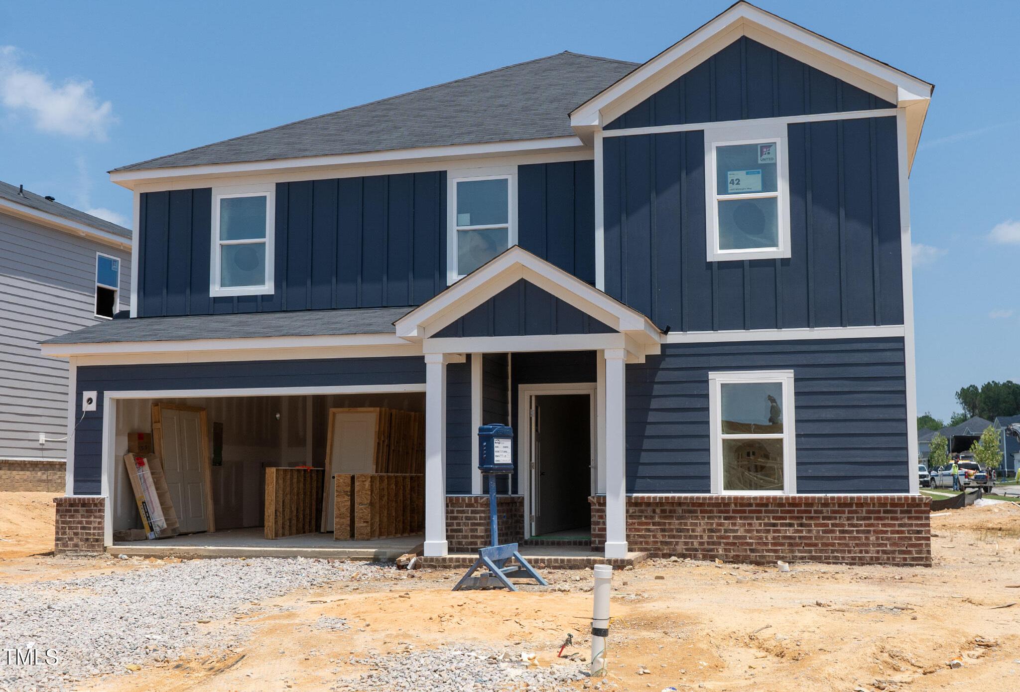 Photo one of 1233 Whitespire Way Zebulon NC 27597 | MLS 10105927