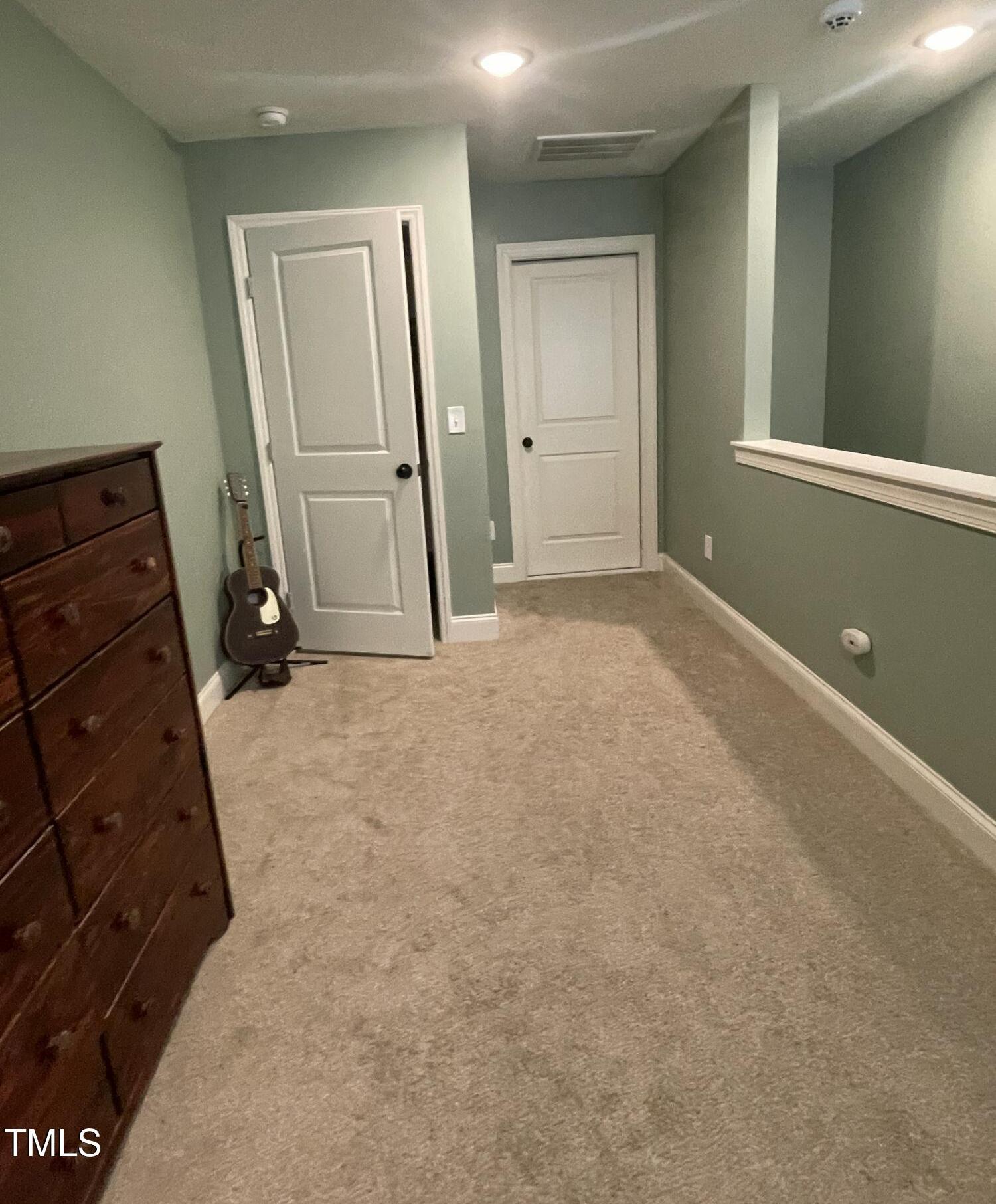 Photo #33