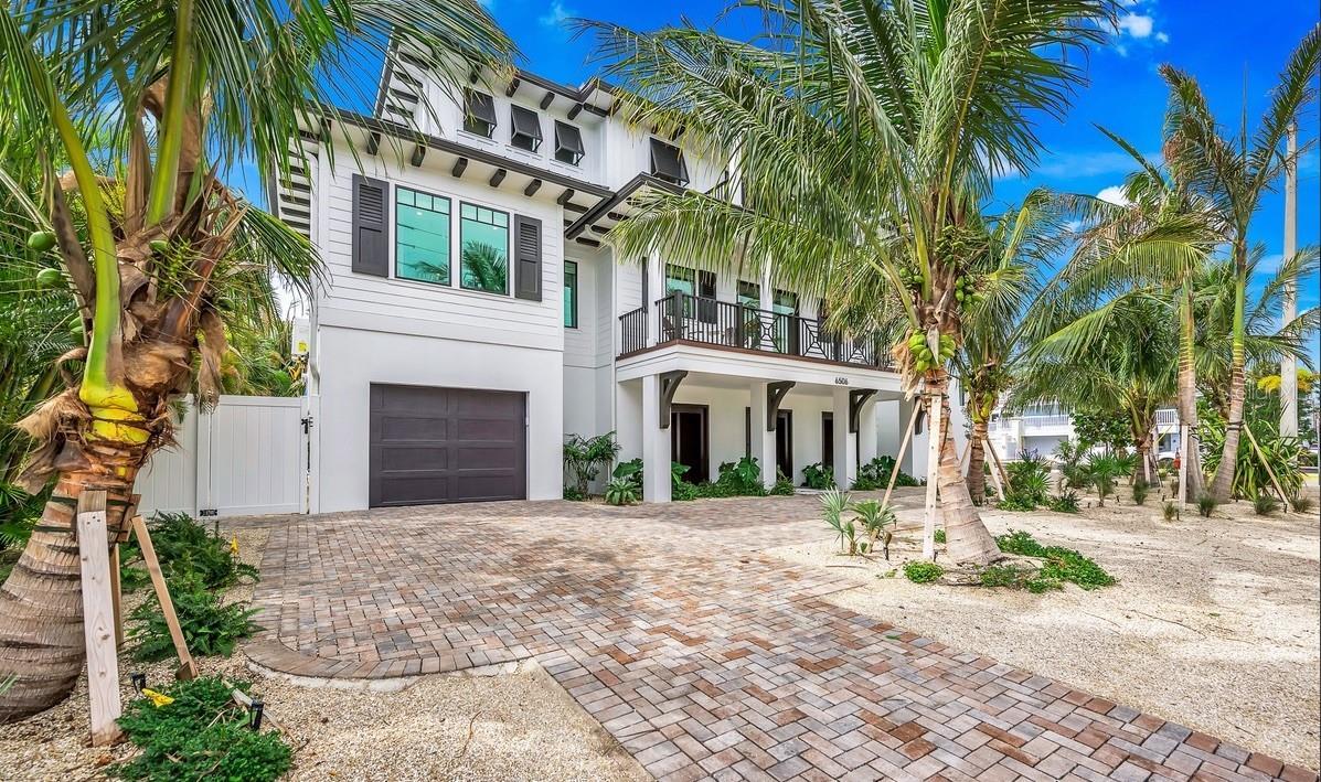 Photo one of 6506 Gulf Dr Holmes Beach FL 34217 | MLS A4633368