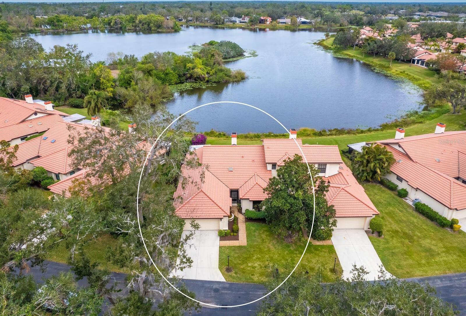 Photo one of 7323 Oak Moss Dr # 42 Sarasota FL 34241 | MLS A4633760
