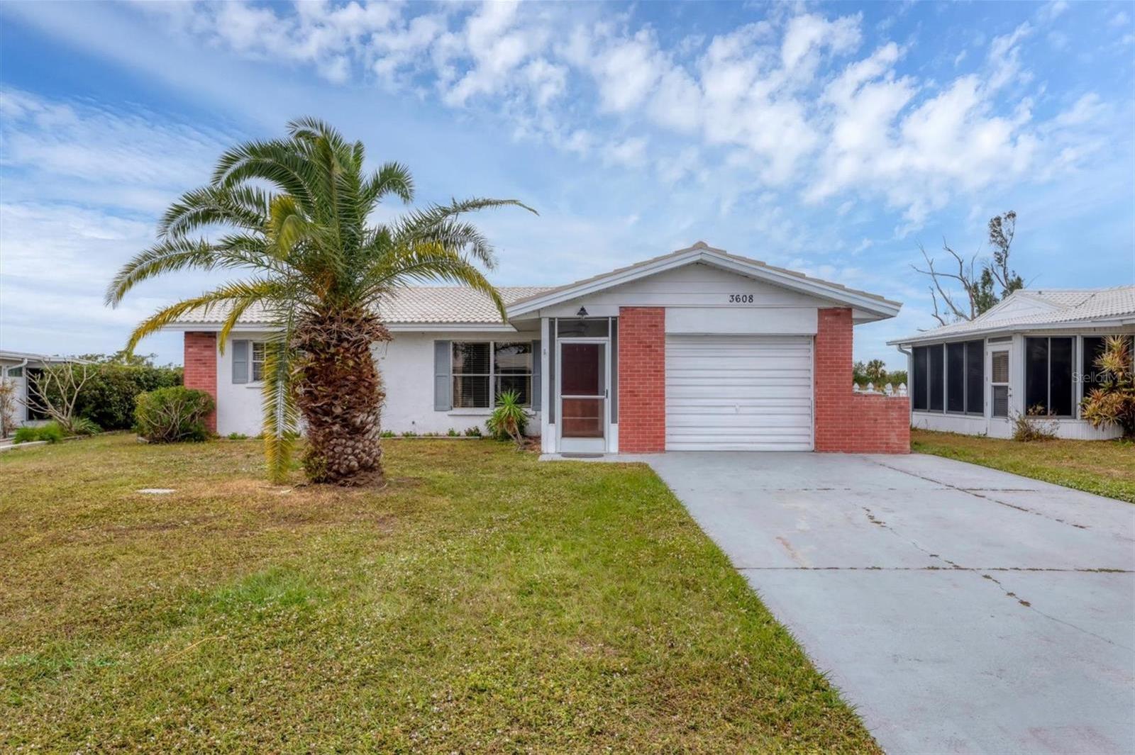 Photo one of 3608 Joyce Dr Bradenton FL 34208 | MLS A4635241