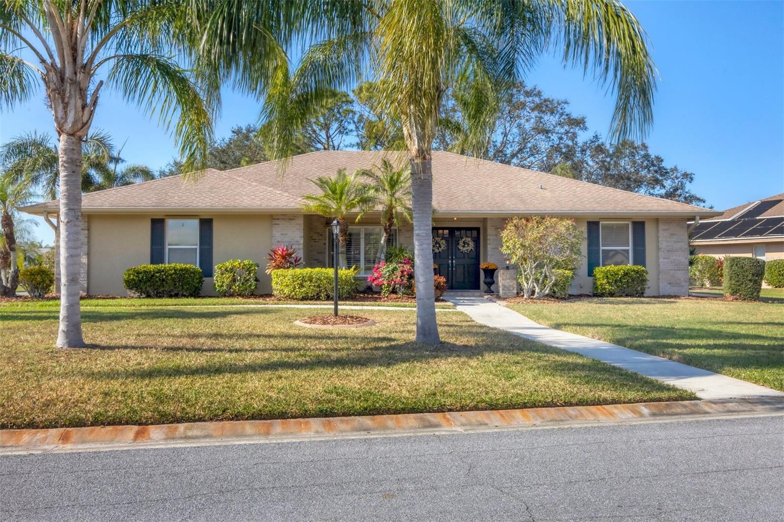 Photo one of 5507 Country Lakes Trl Sarasota FL 34243 | MLS A4639044