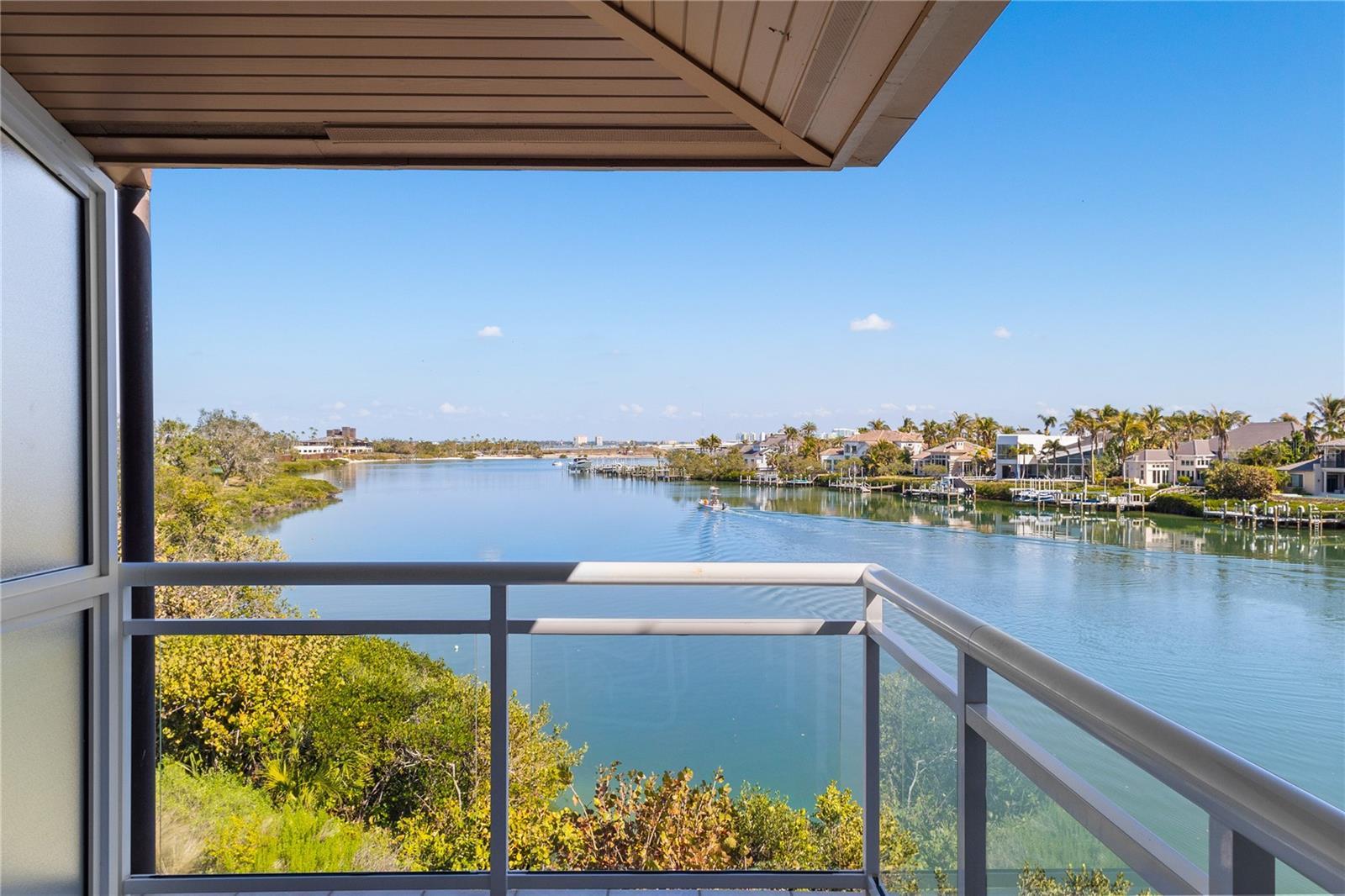Photo one of 225 Sands Point Rd # 6204 Longboat Key FL 34228 | MLS A4639379
