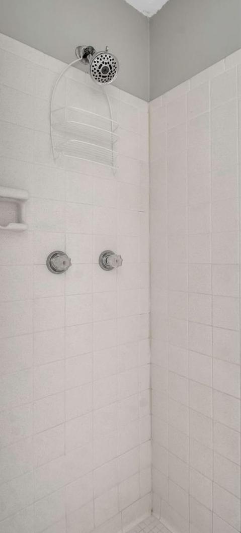Photo #33