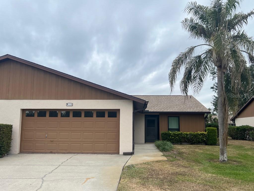Photo one of 1710 Curry Ave # 42 Nokomis FL 34275 | MLS R4908815
