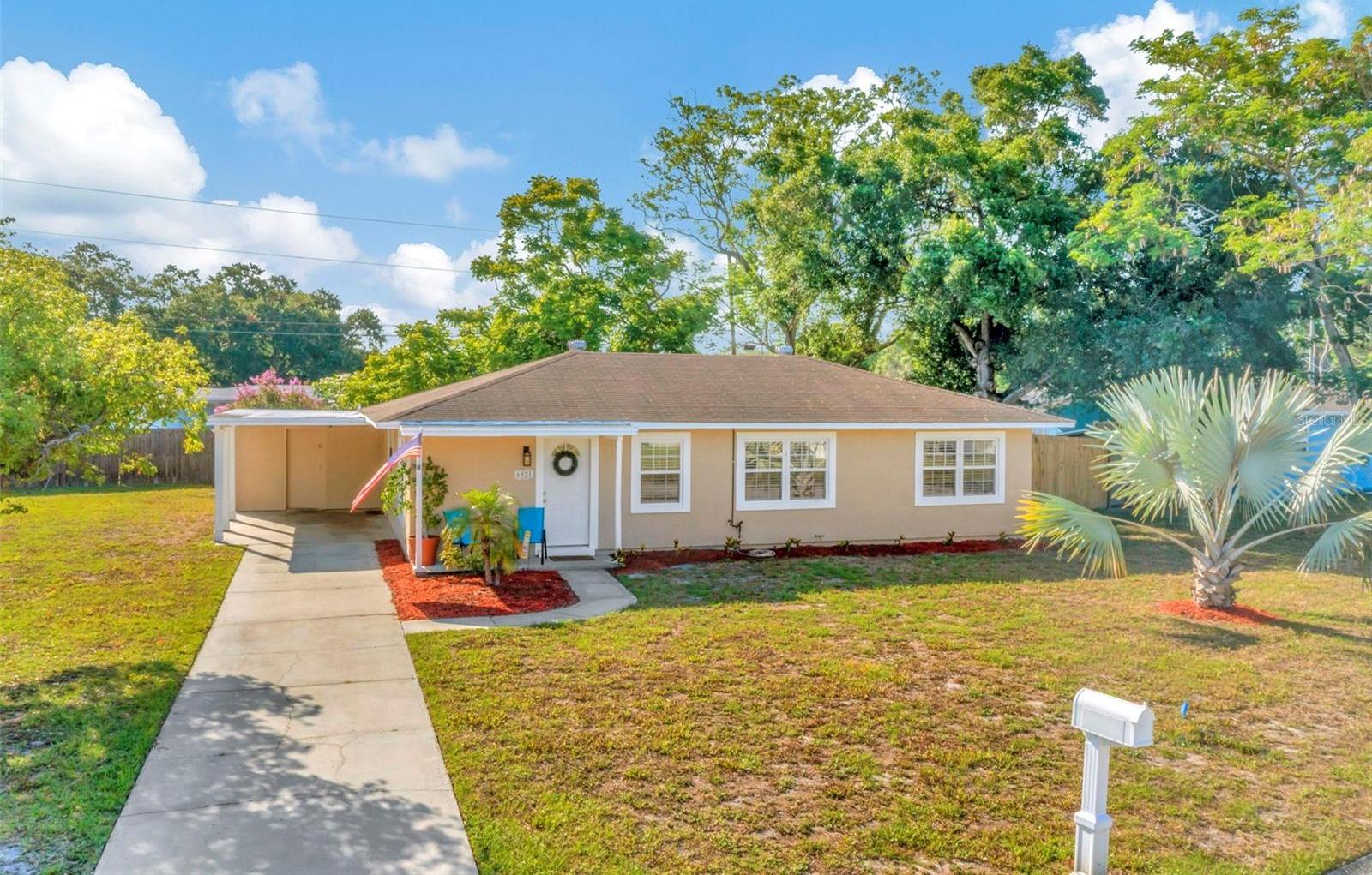 Photo one of 6921 Onyx N Dr St Petersburg FL 33702 | MLS T3529377