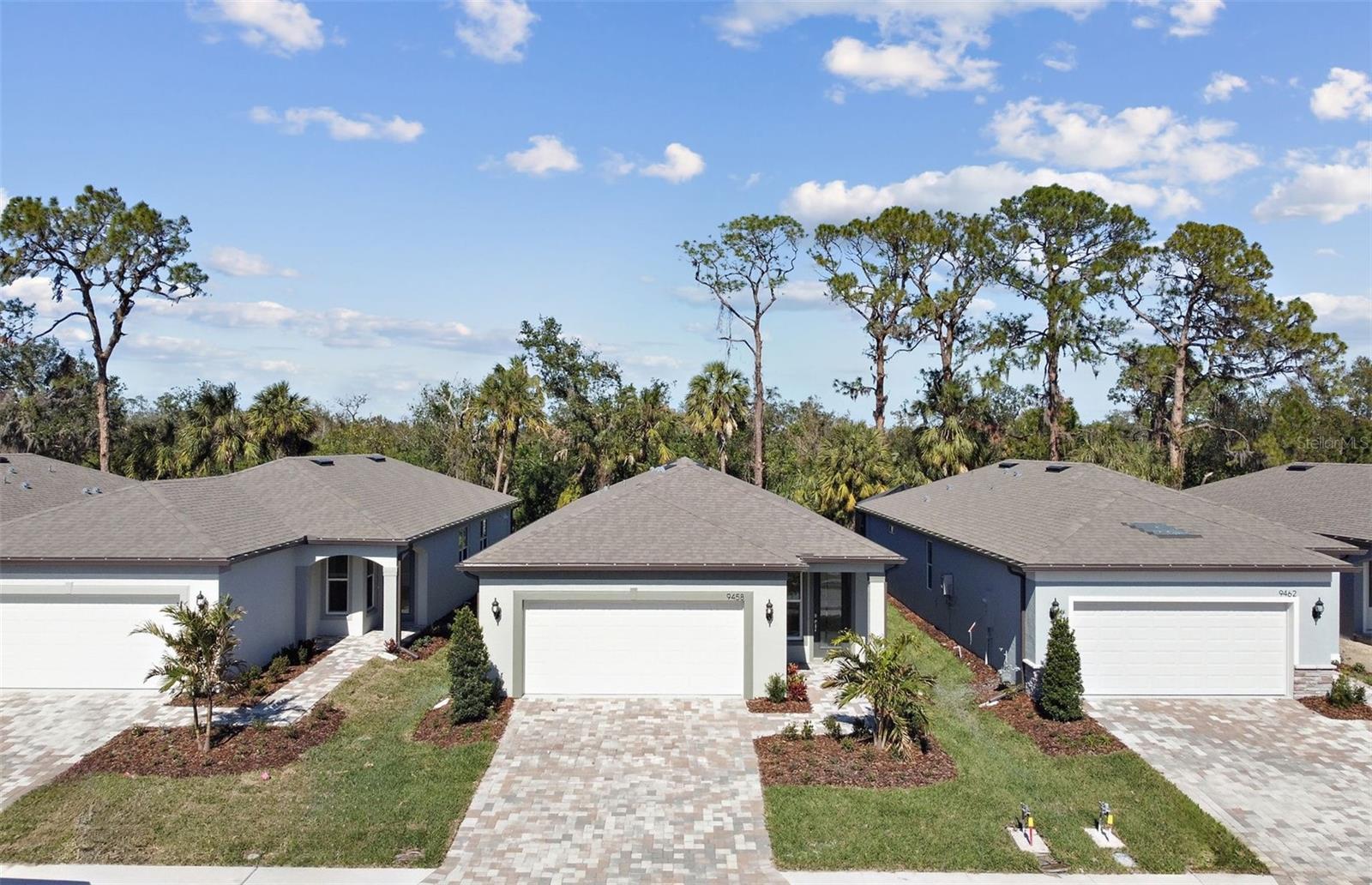 Photo one of 9458 Shorebird Ct Parrish FL 34219 | MLS TB8321692