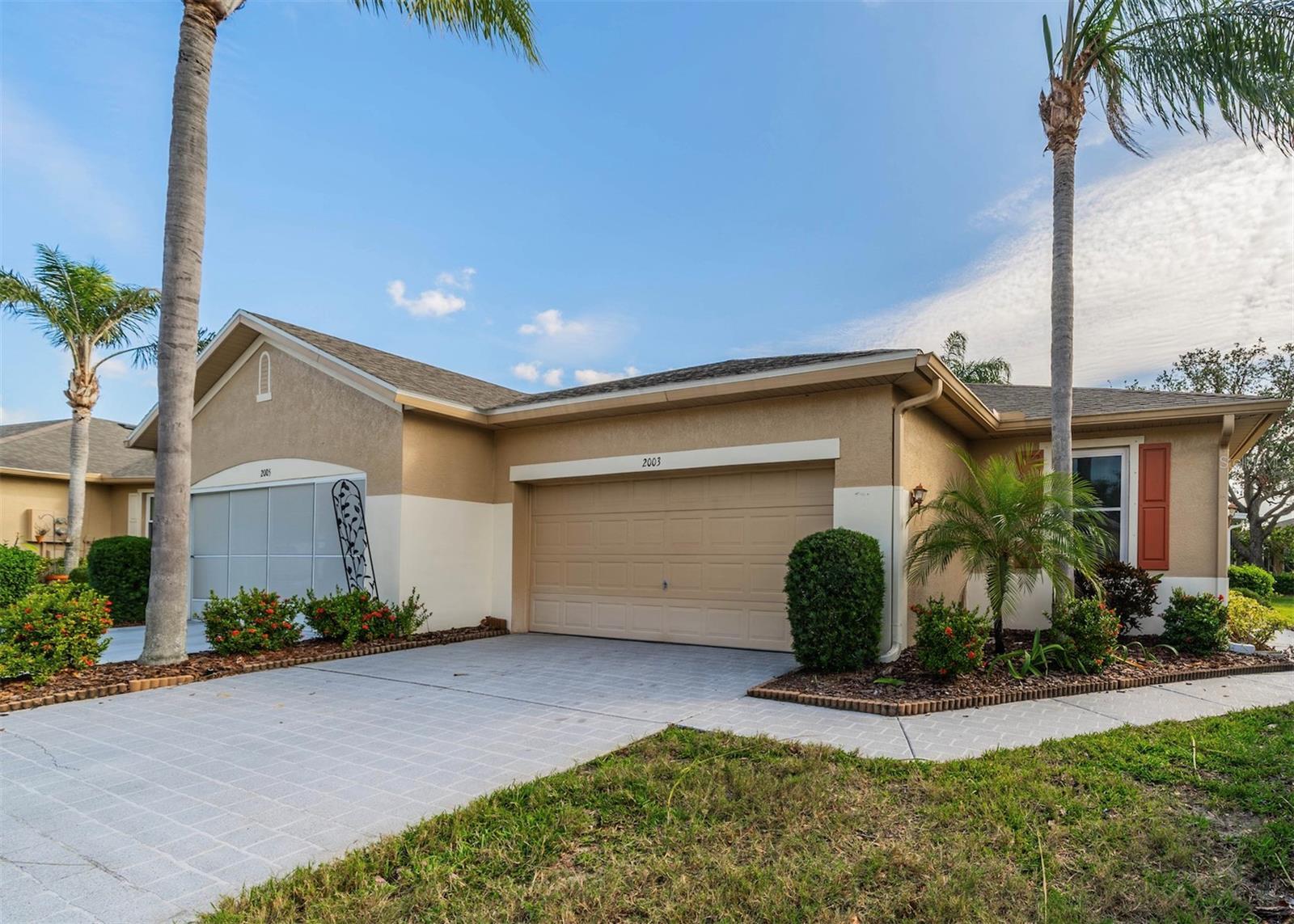 Photo one of 2003 Acadia Greens Dr Sun City Center FL 33573 | MLS TB8333494