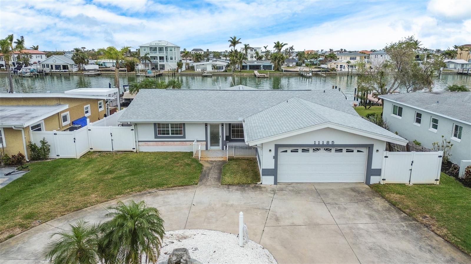 Photo one of 11185 5Th E St Treasure Island FL 33706 | MLS TB8338461