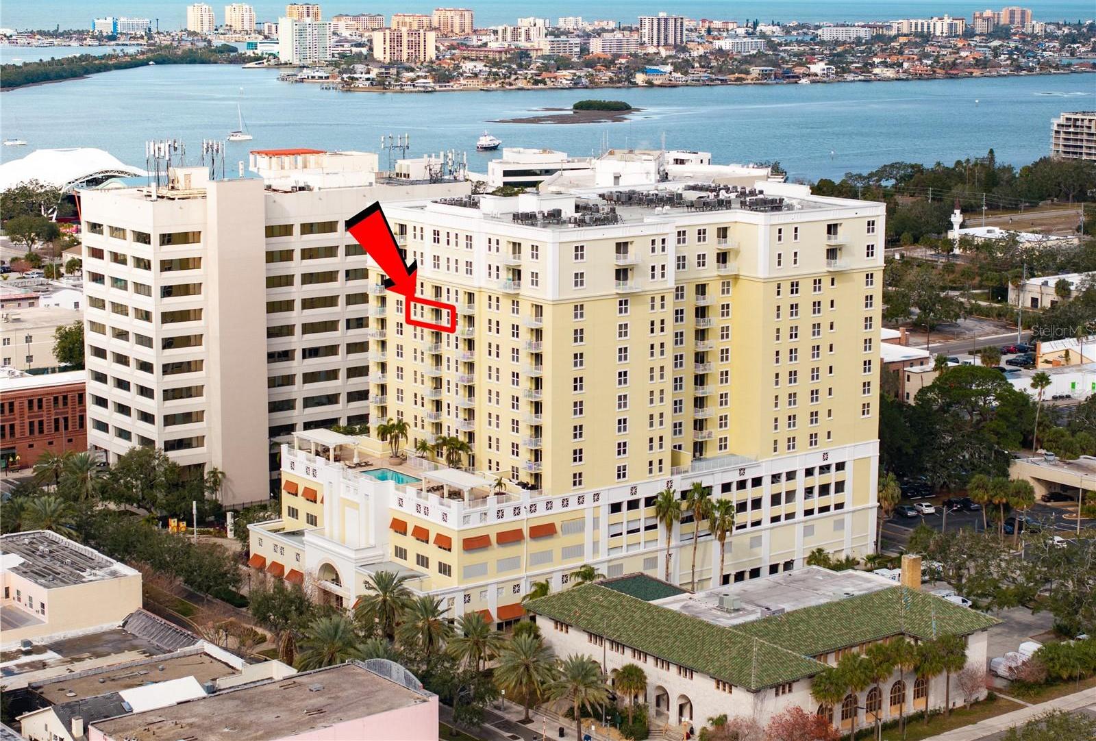 Photo one of 628 Cleveland St # 1201 Clearwater FL 33755 | MLS TB8339346