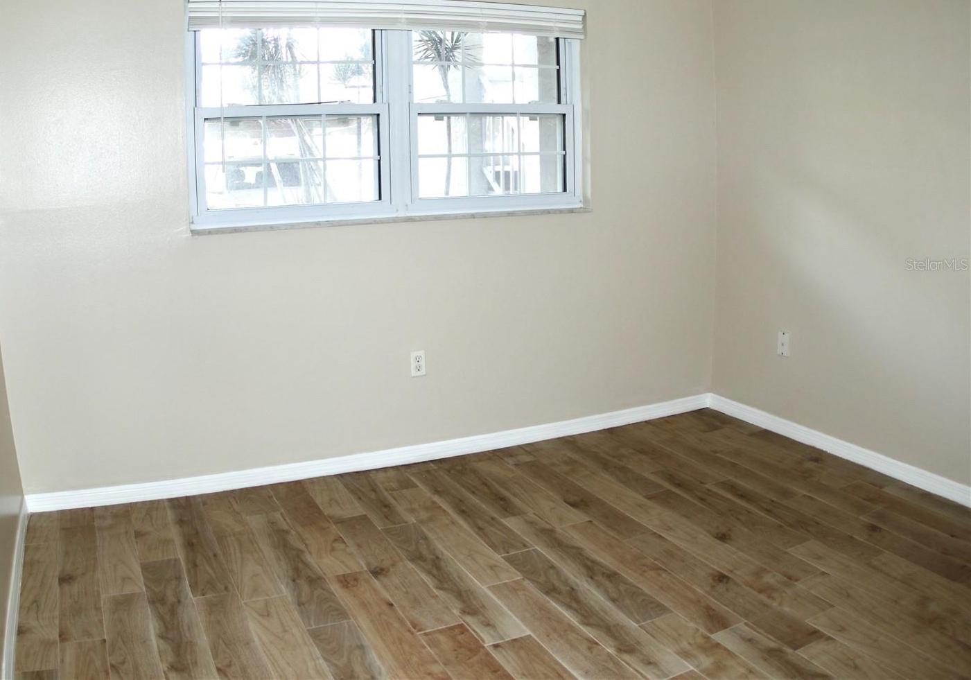 Photo #27