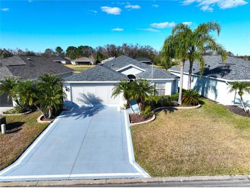 Single-Gathering home with driveway and landscaping at 10131 Old Tampa Bay Dr, San Antonio, FL 33576