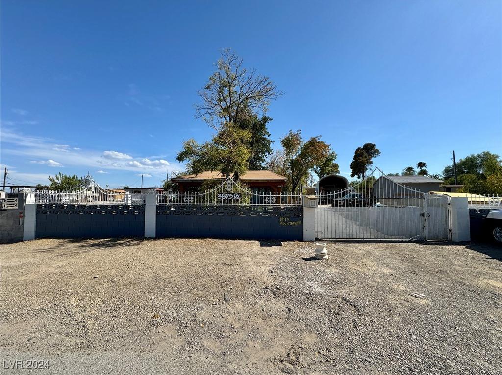 Photo one of 3895 Mountain Trl Las Vegas NV 89108 | MLS 2603192