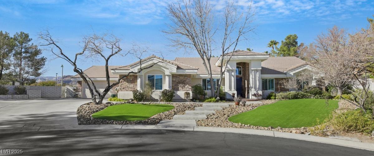 Photo one of 10032 Fox Springs Dr Las Vegas NV 89117 | MLS 2647291