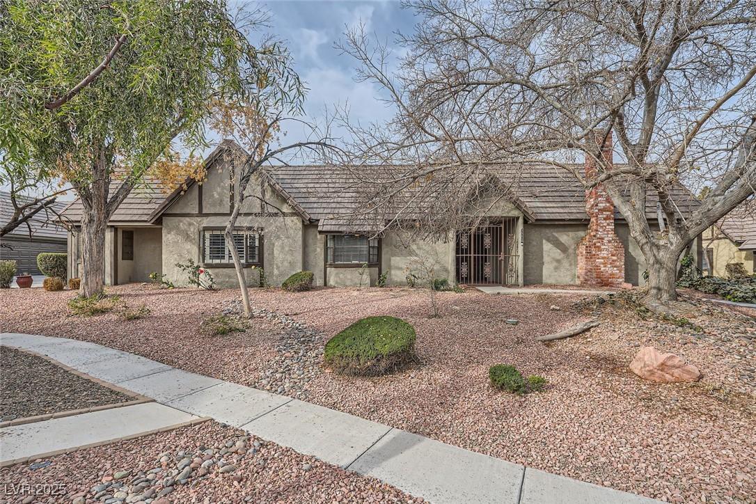 Photo one of 3954 Edgemoor Way Las Vegas NV 89121 | MLS 2651600
