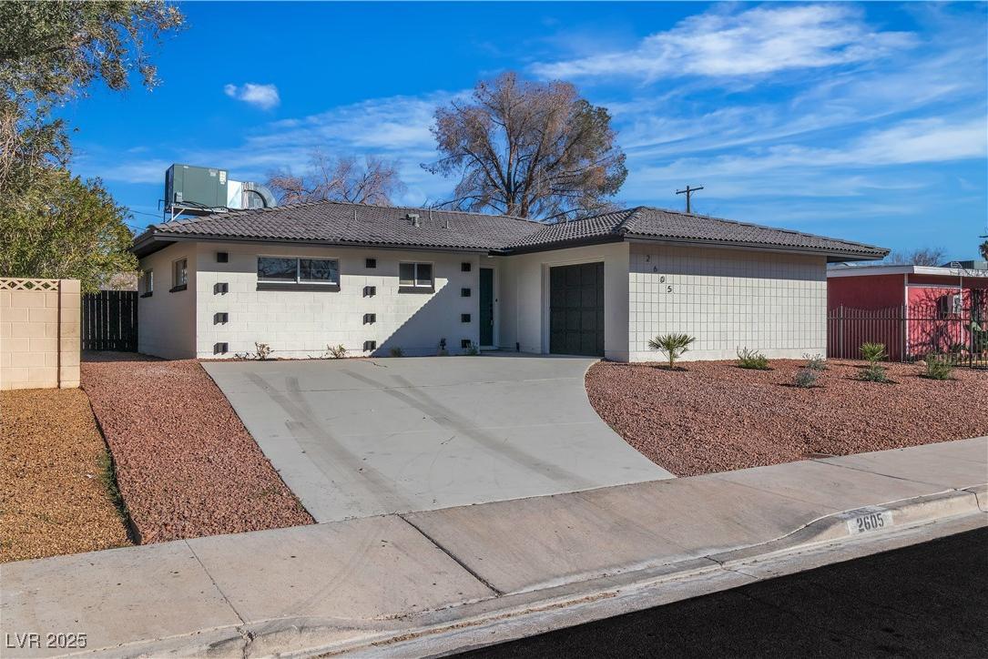 Photo one of 2605 Amarillo St Las Vegas NV 89102 | MLS 2656003