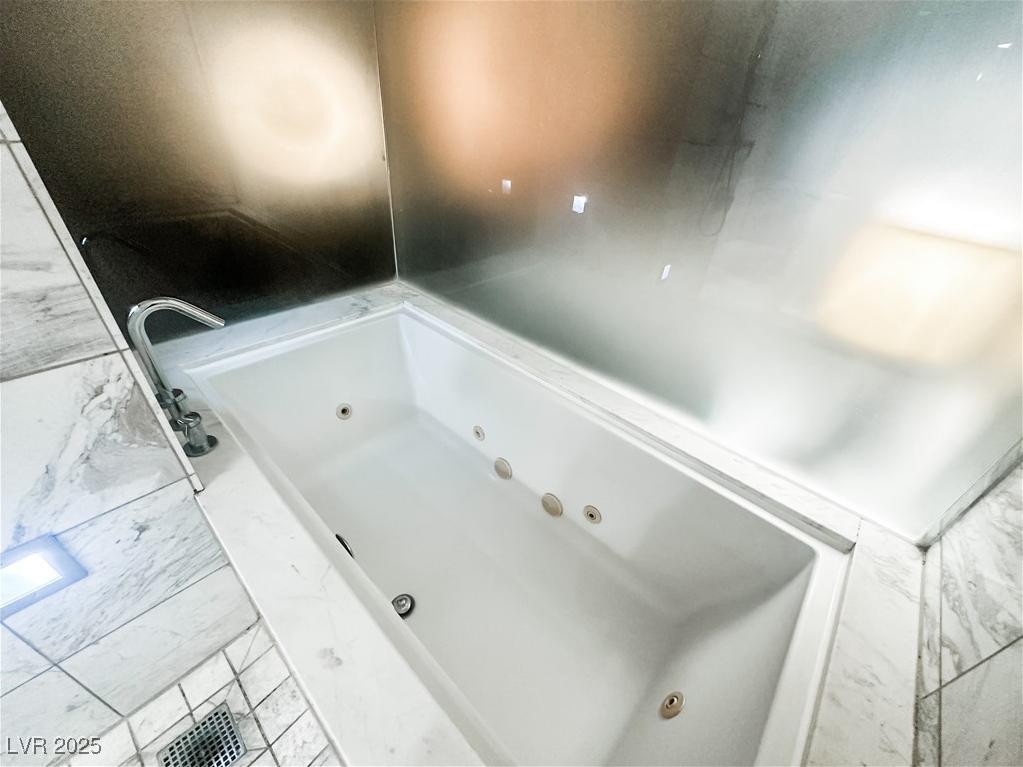 Photo #15