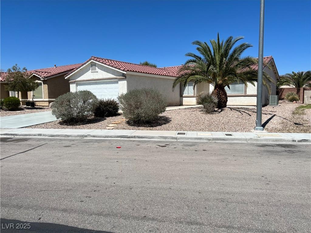 Photo one of 3118 Honeysuckle Ave North Las Vegas NV 89031 | MLS 2657018