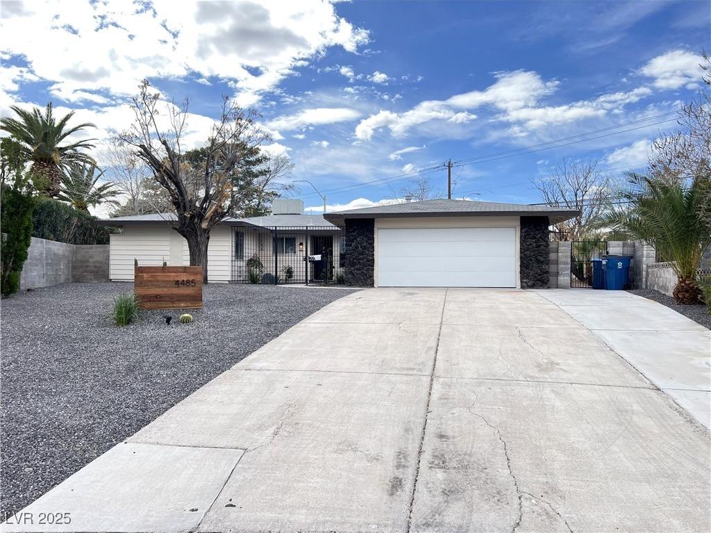 Photo one of 4485 Greenhill Dr Las Vegas NV 89121 | MLS 2663411