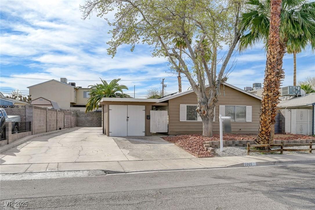 Photo one of 5065 Atherton St Las Vegas NV 89120 | MLS 2667056