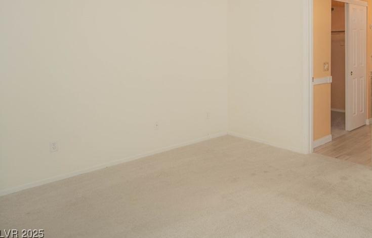 Photo #33