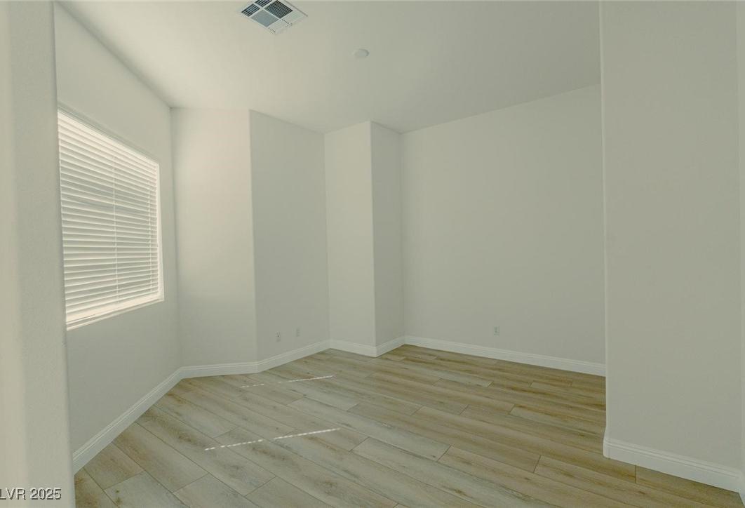 Photo #6