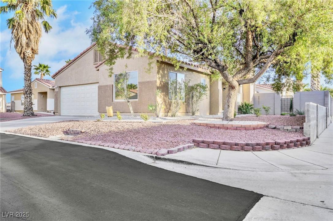 Photo one of 7909 Smokey Ridge Ct Las Vegas NV 89131 | MLS 2672028