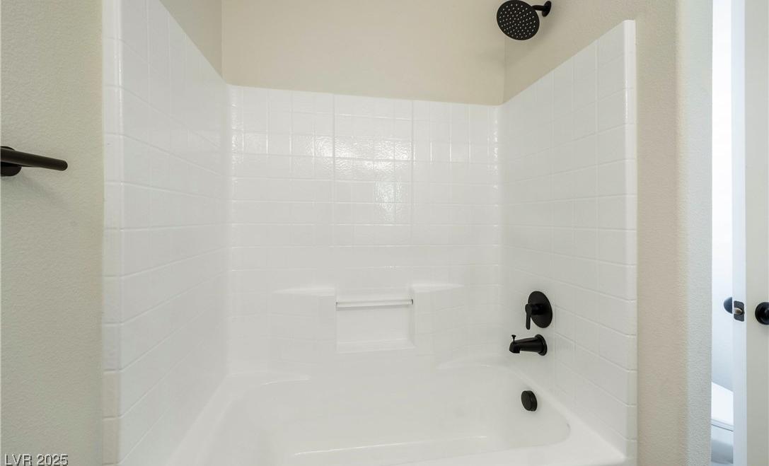 Photo #6