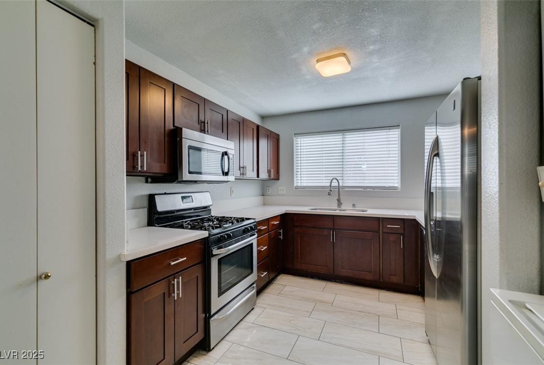 Photo one of 1550 Jamielinn Ln # 102 Las Vegas NV 89110 | MLS 2676862