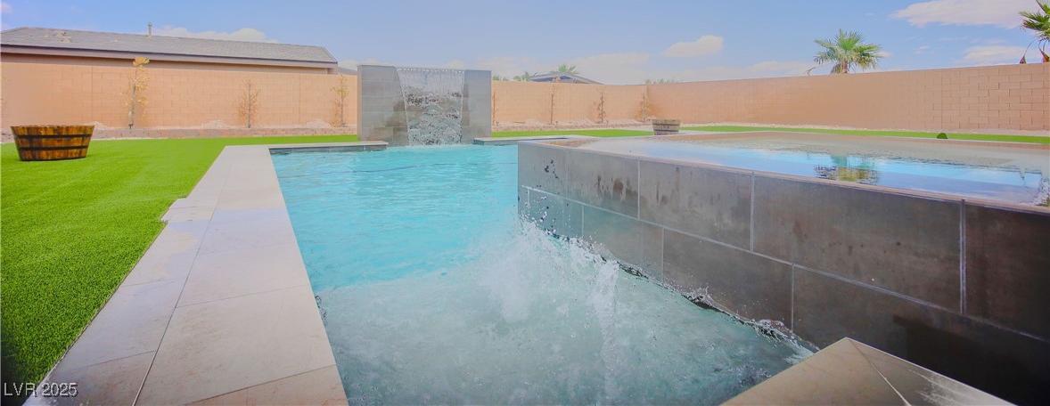 Photo #24