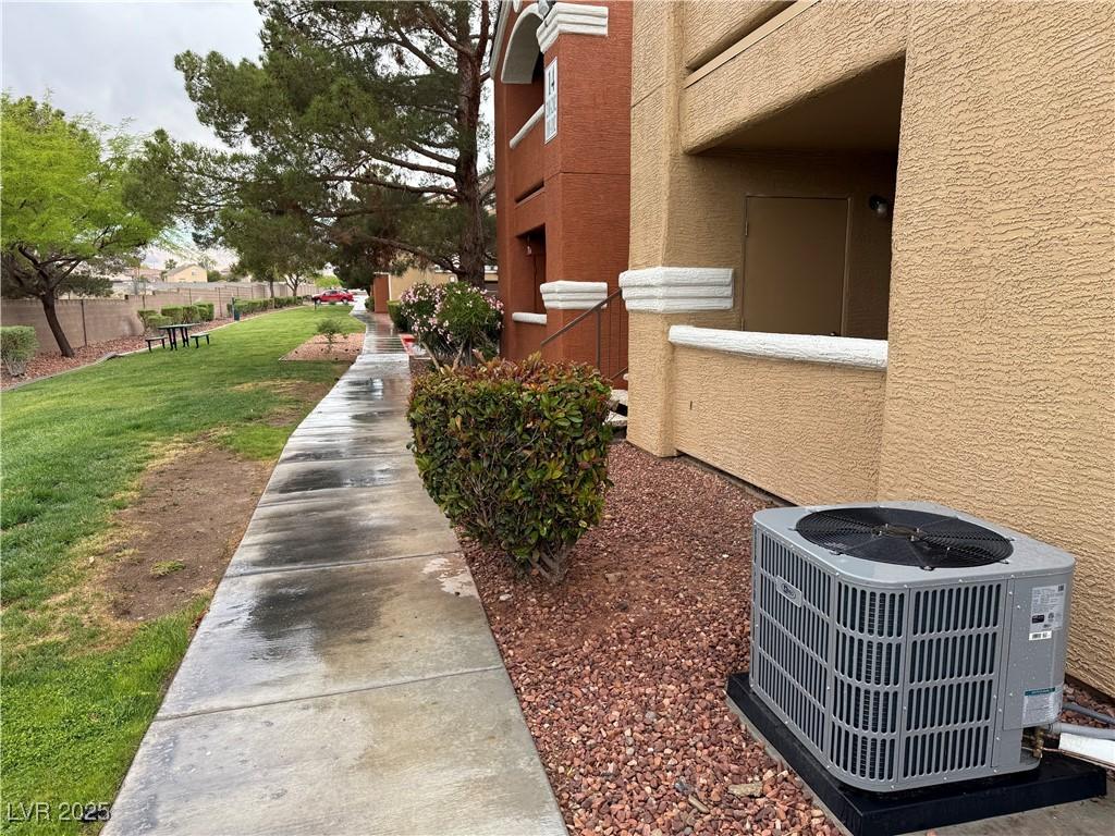 Photo one of 8101 W Flamingo Rd # 1102 Las Vegas NV 89147 | MLS 2680693