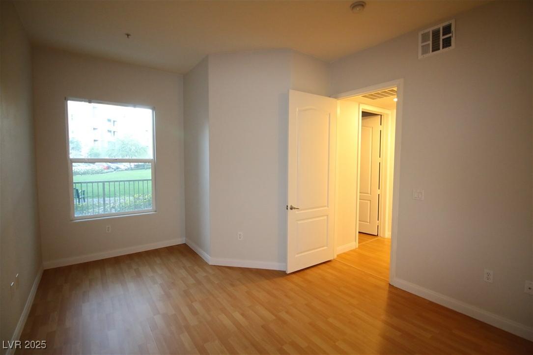 Photo #16