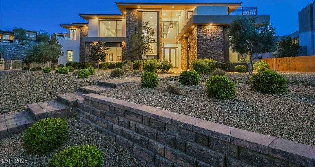 Photo one of 5 Crystal Tree Pass Henderson NV 89052 | MLS 2682876