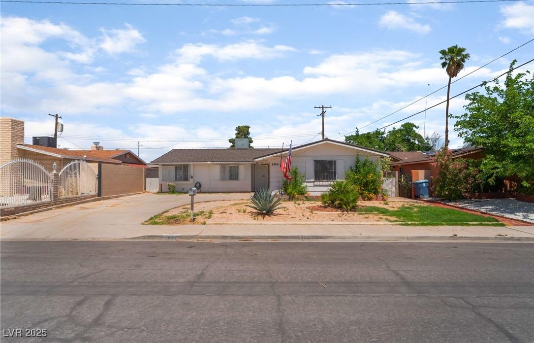 Photo one of 5804 Apple Valley Ln Las Vegas NV 89108 | MLS 2683389