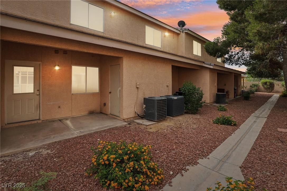 Photo one of 2123 Sleepy Ct Las Vegas NV 89106 | MLS 2683788