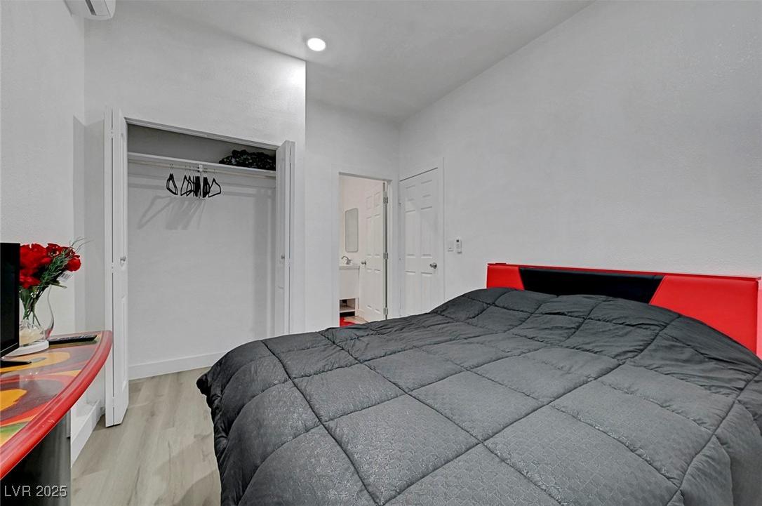 Photo #43