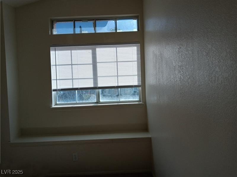 Photo #23