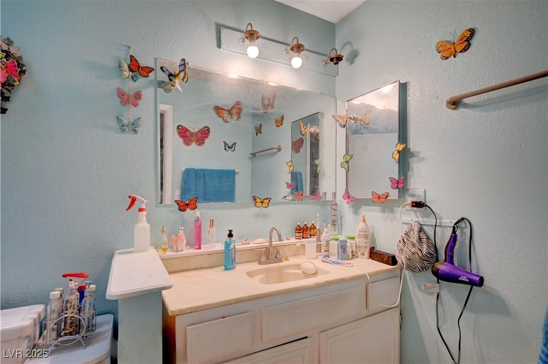 Photo #30