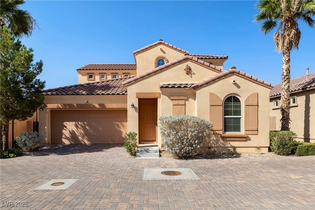 Photo one of 33 Via Di Mello Henderson NV 89011 | MLS 2688553