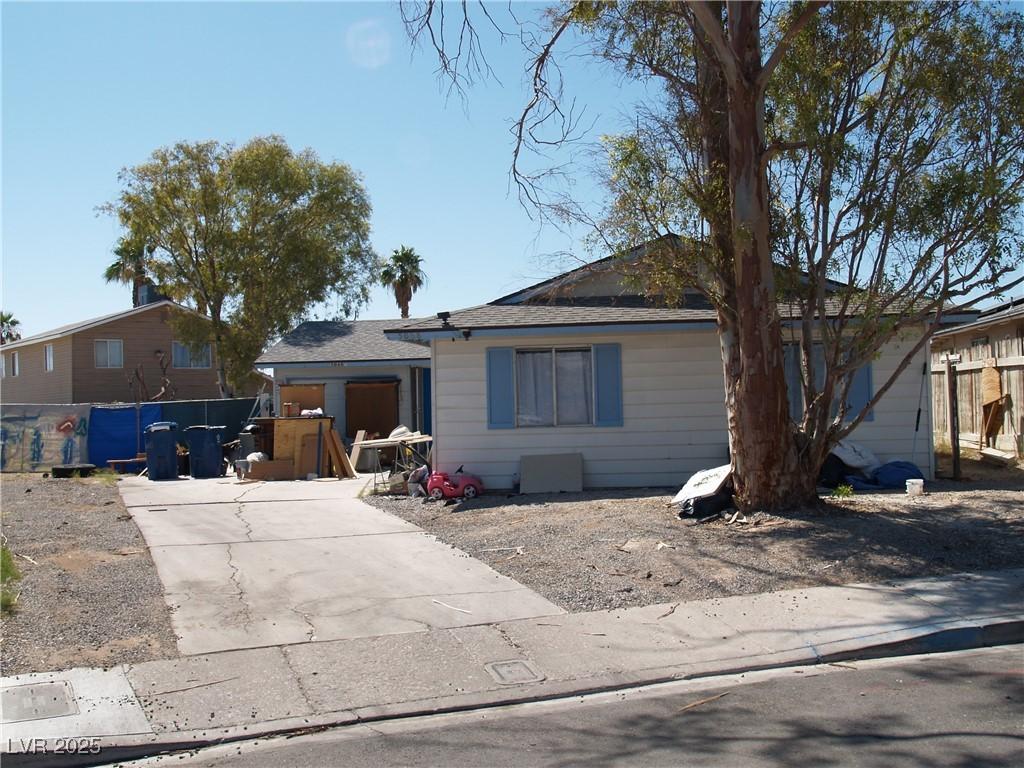 Photo one of 5068 Killarney St Las Vegas NV 89122 | MLS 2692325