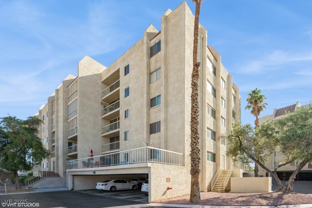 Photo one of 745 N Royal Crest Cir # 157 Las Vegas NV 89169 | MLS 2693808
