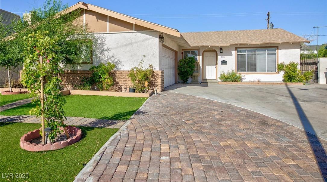 Photo one of 2112 Los Altos St Las Vegas NV 89102 | MLS 2694333